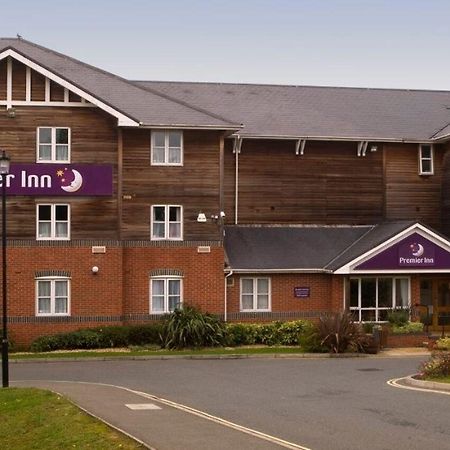 Premier Inn Isle Of Wight Newport  Kültér fotó
