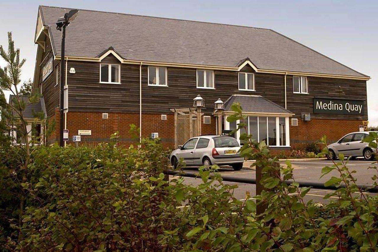 Premier Inn Isle Of Wight Newport  Kültér fotó
